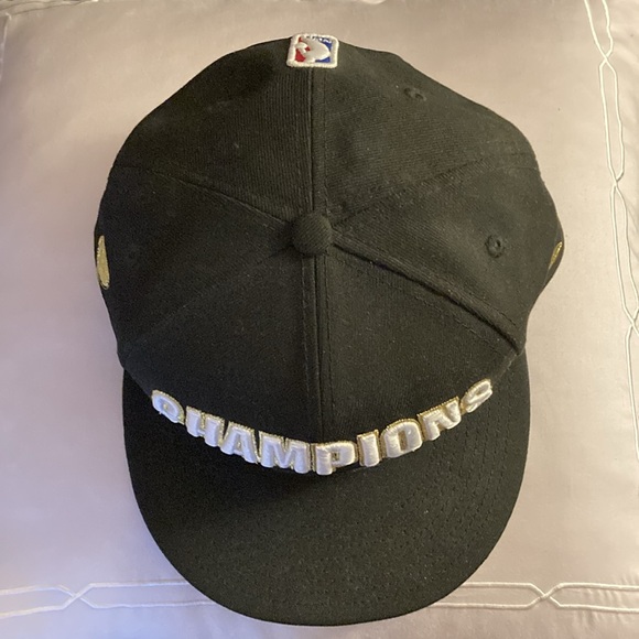 ⭐️HOST PICK⭐️ NWOT - Toronto Raptors Black 2019 NBA Final Champion Baseball Cap* - Picture 10 of 11